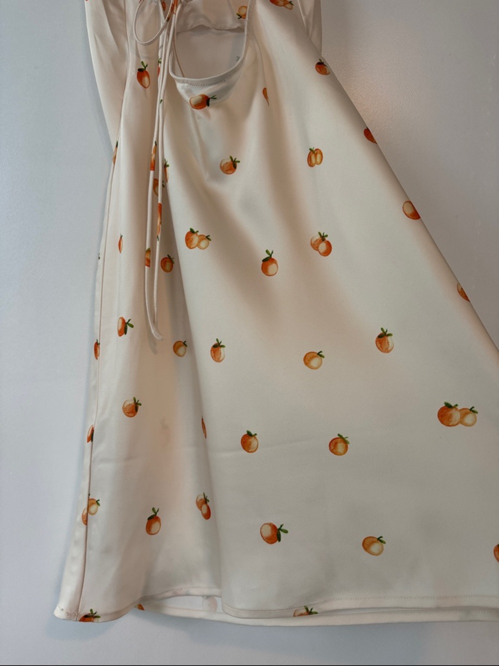 NWT NA-KD Orange Print Cream Slip Dress Size 40 fits like 6 - Picture 7 of 15